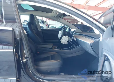 2018 Tesla Model 3 Long Range/Mid Range из США, поврежденный, VIN 5YJ3E1EA7JF152706